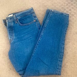 LEVI WEDGIE JEANS